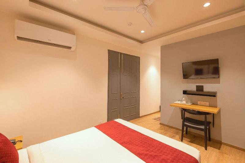 Hotel Grand Tashree image