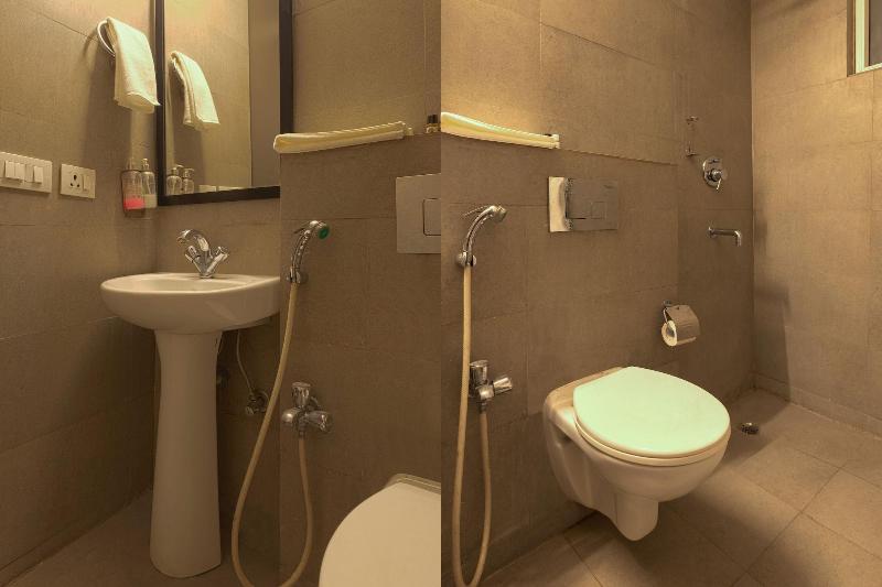 Hotel Grand Tashree image