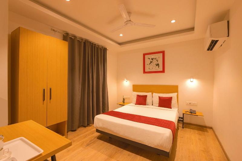 Hotel Grand Tashree image