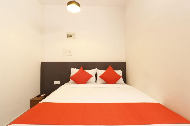 Hotel Crystal Inn image