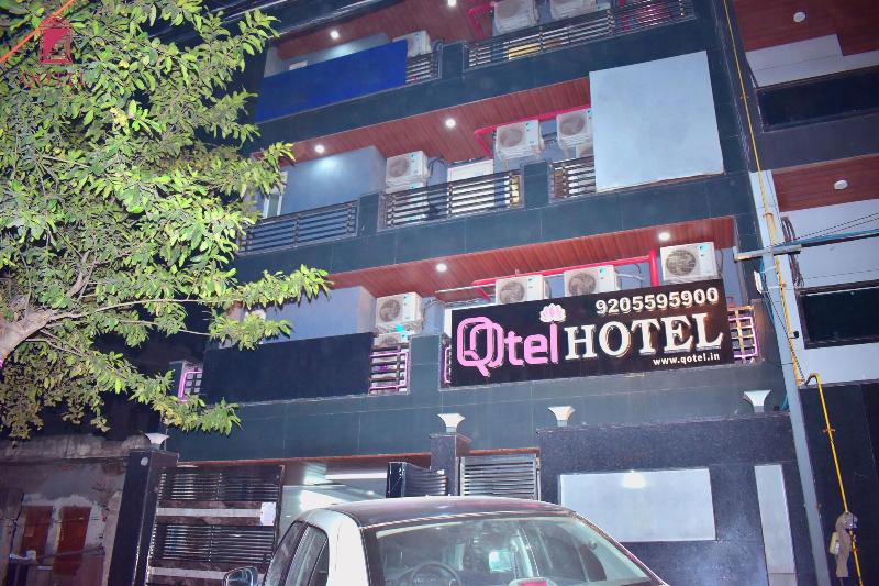 Qotel Hotel Rama Rohini Sector 24 image