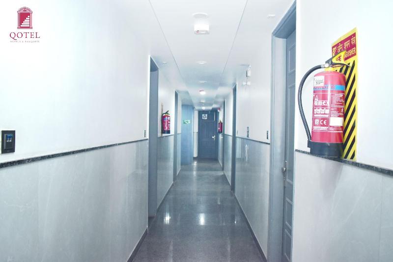 Qotel Hotel Rama Rohini Sector 24 image