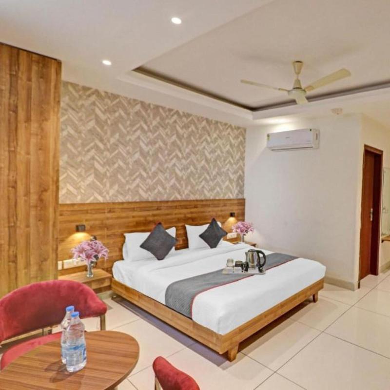 Hotel Golden Glory image
