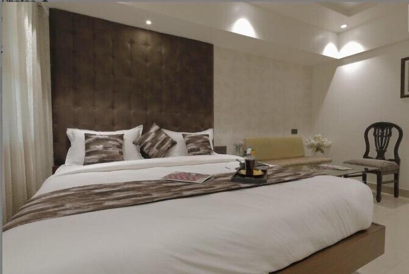 Hotel Ariana Residency image