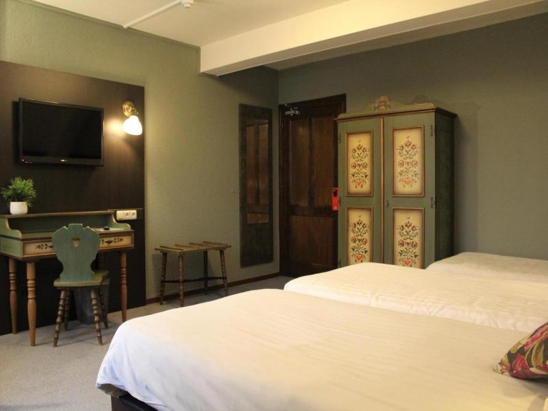 Hotel Restaurant De Roosterhoeve image
