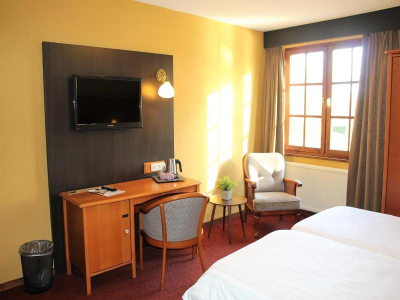 Hotel Restaurant De Roosterhoeve image