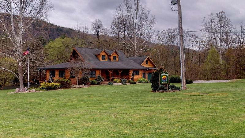 Rough Cut Lodge image