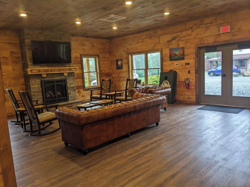Rough Cut Lodge image