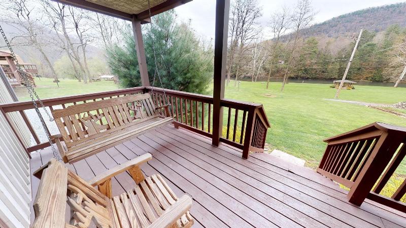 Rough Cut Lodge image