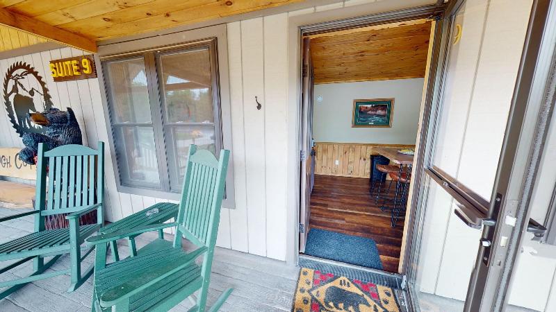 Rough Cut Lodge image