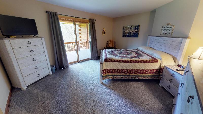 Rough Cut Lodge image