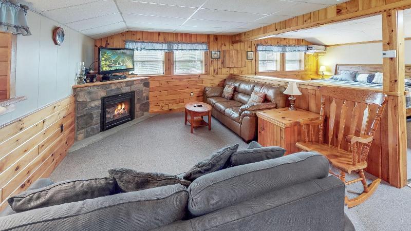 Rough Cut Lodge image