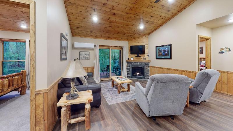Rough Cut Lodge image
