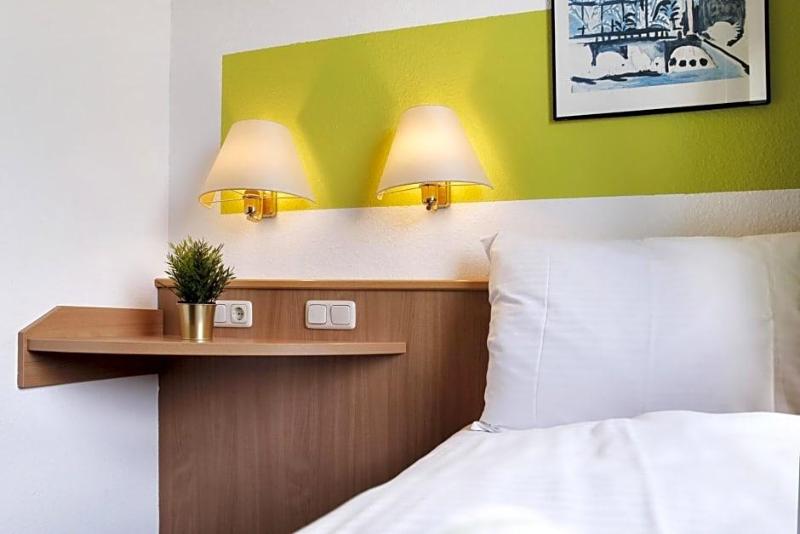 Bp24 Hotel Aachen image