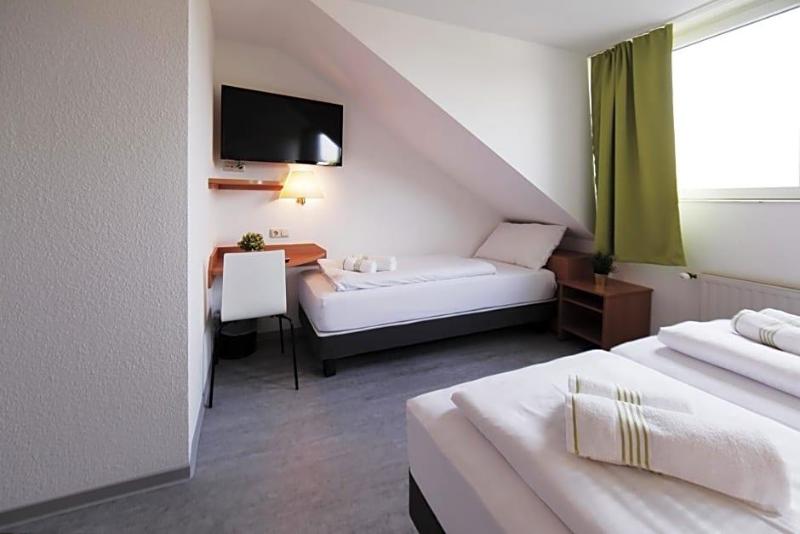 Bp24 Hotel Aachen image
