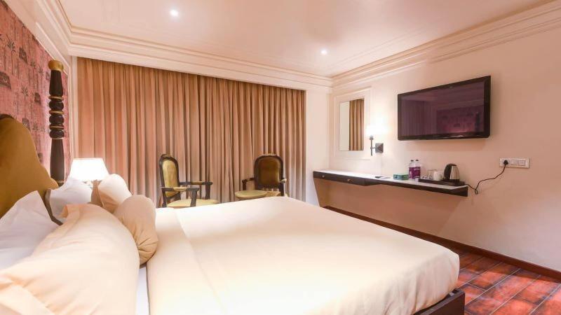 The Saga Hotel image