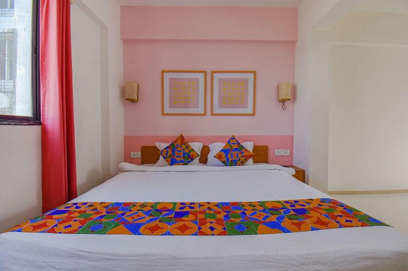 Fabhotel Aakiyo image