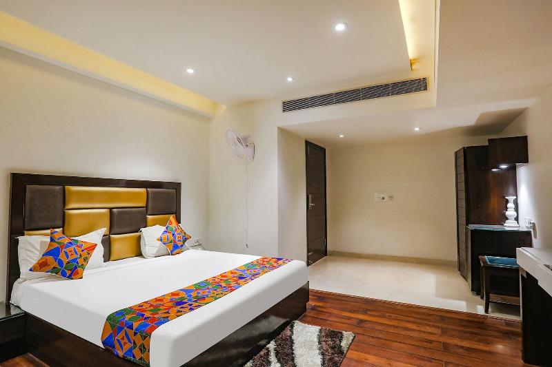 Fabhotel Grand Stay image