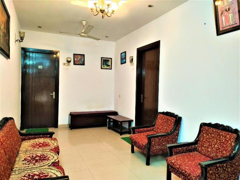Hotel White Palace Nizamuddin Railway St image