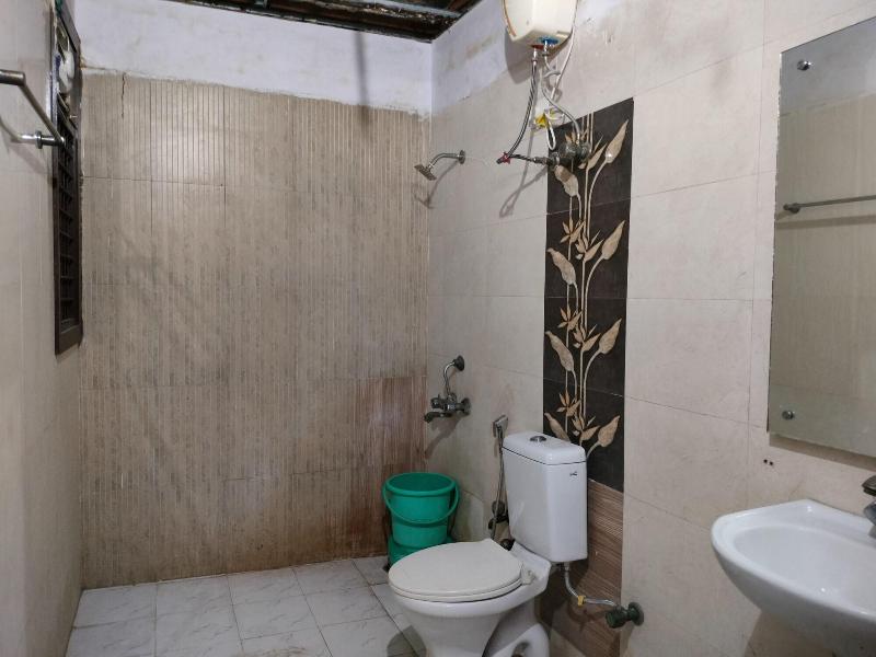 Hotel White Palace Nizamuddin Railway St image