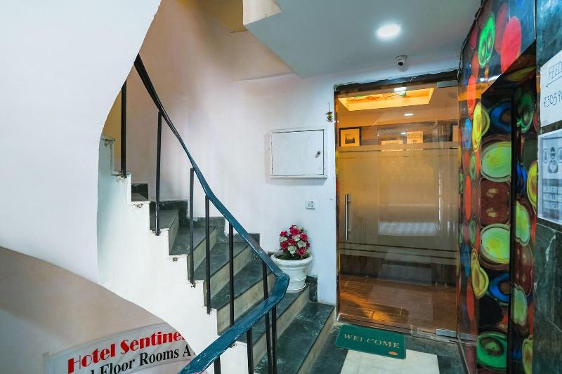 Fabhotel Sentinel Suites image