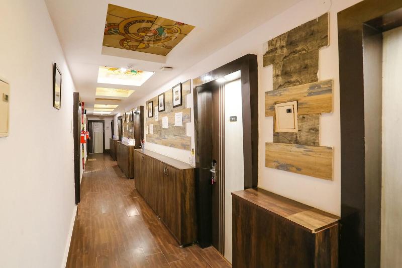 Fabhotel Sentinel Suites image