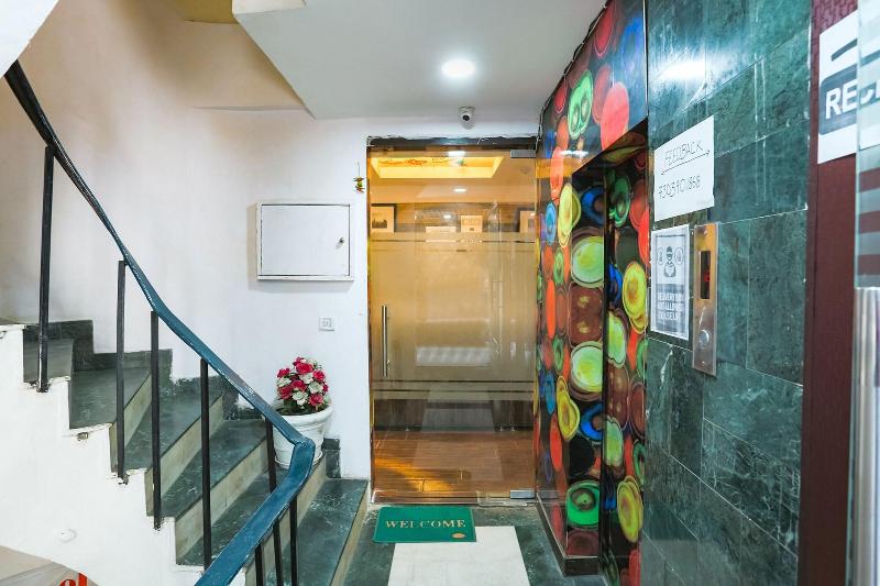 Fabhotel Sentinel Suites image