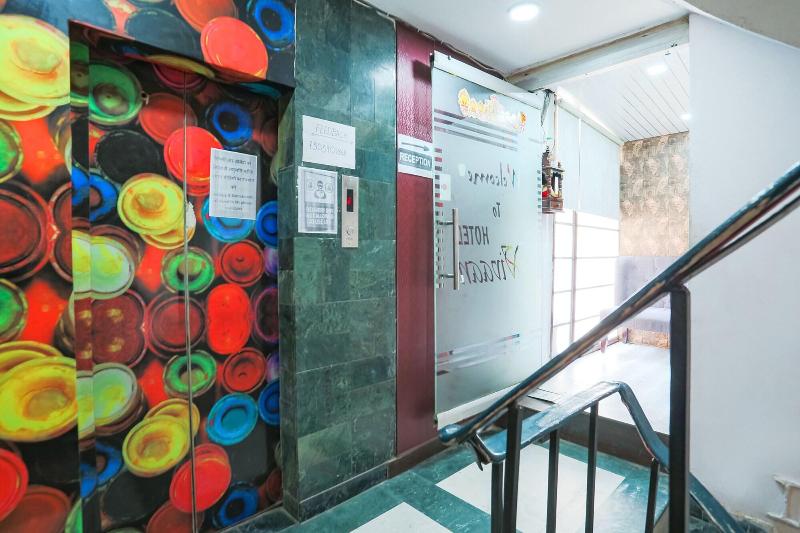 Fabhotel Sentinel Suites image