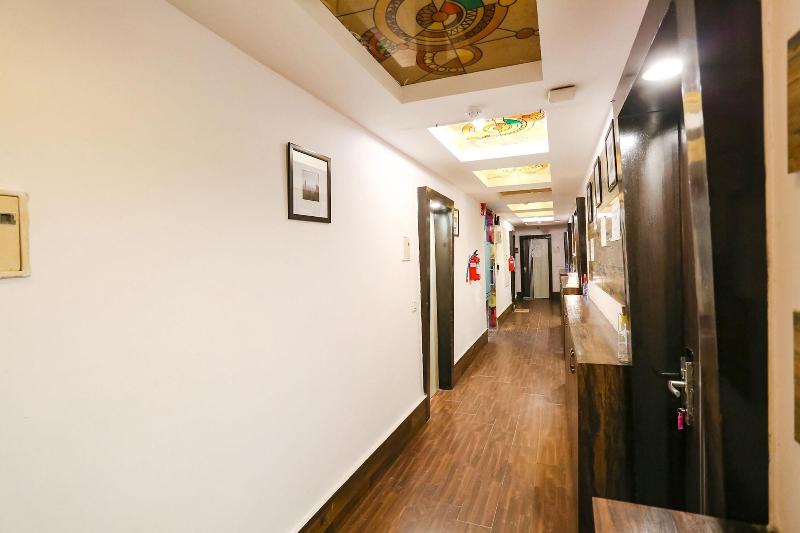Fabhotel Sentinel Suites image