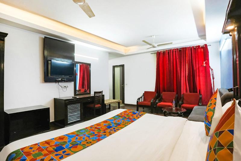 Fabhotel Sentinel Suites image