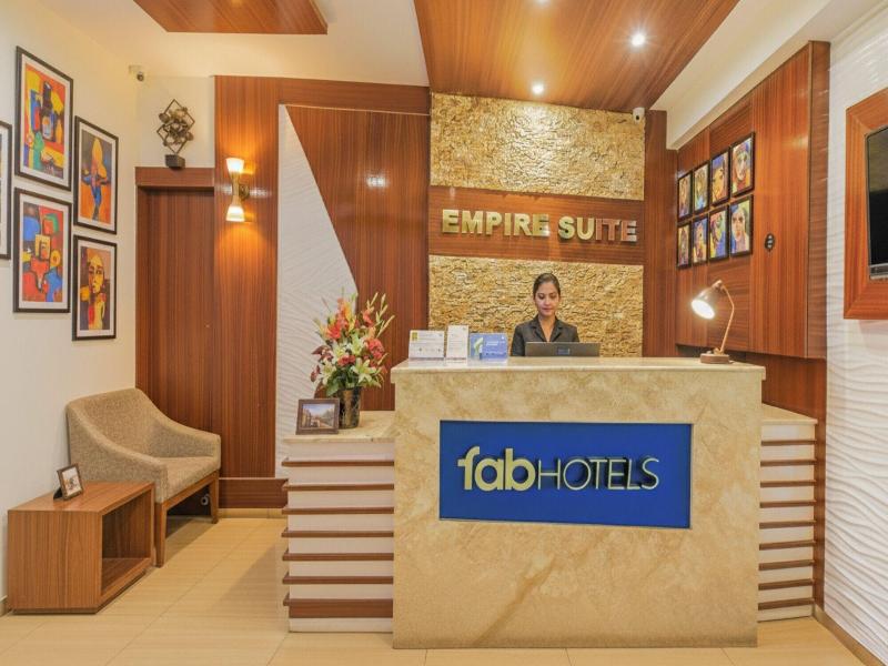 Fabhotel Empire Suite image