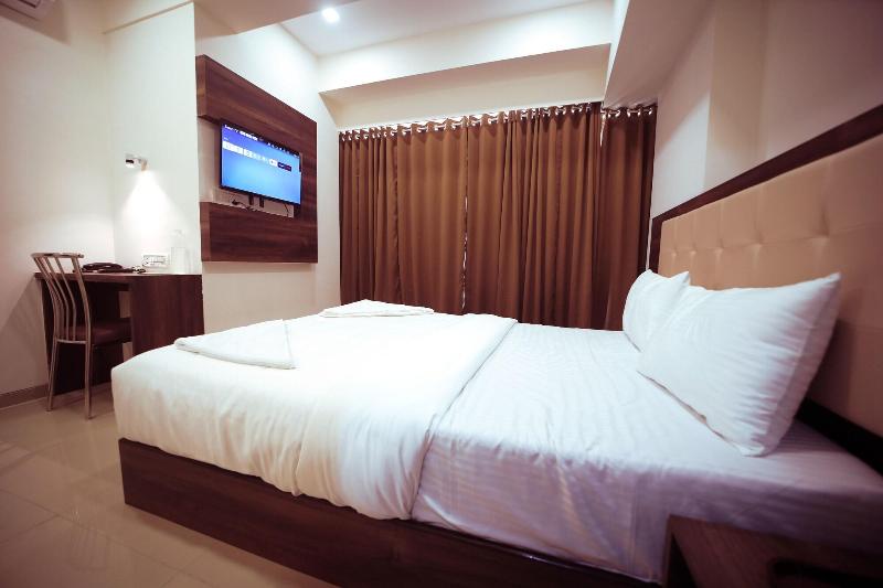 Hotel Precious Pearl image