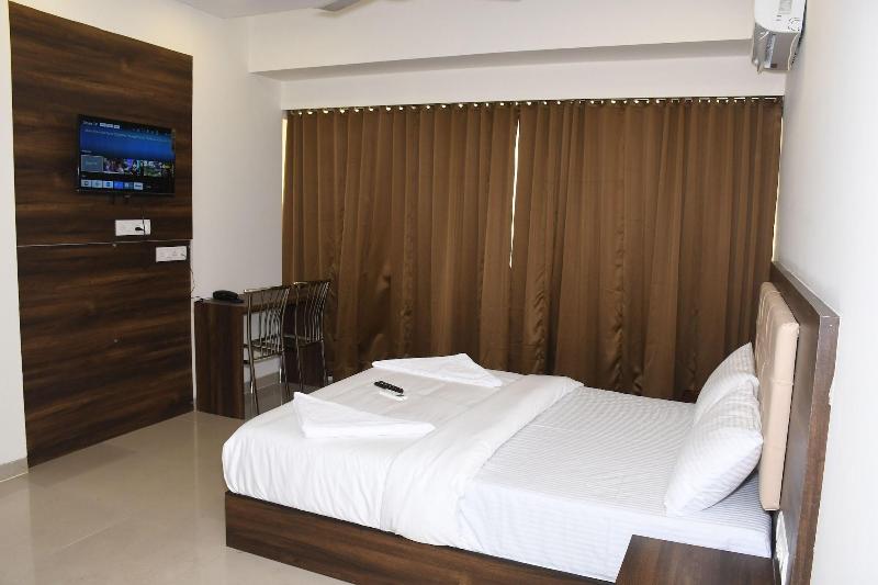 Hotel Precious Pearl image