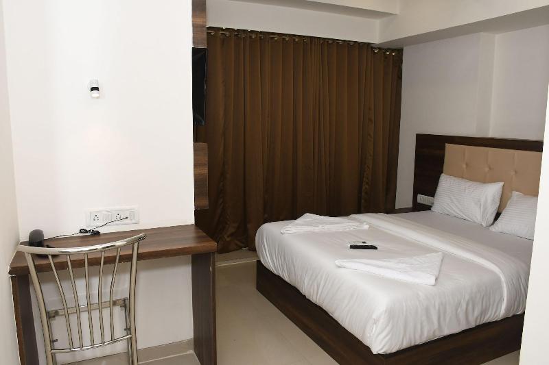 Hotel Precious Pearl image