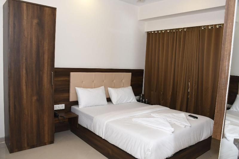Hotel Precious Pearl image