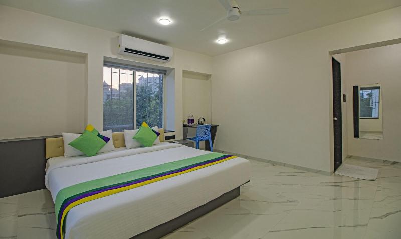 Treebo Atithi Comforts Inn image