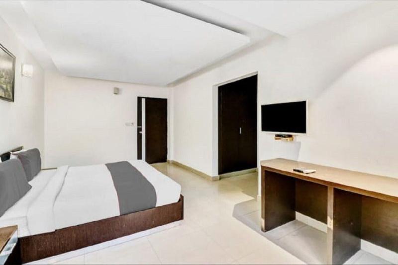 Hotel J Palace image