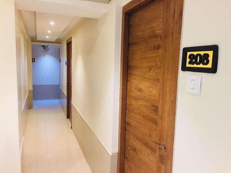 Hotel Regal Inn image
