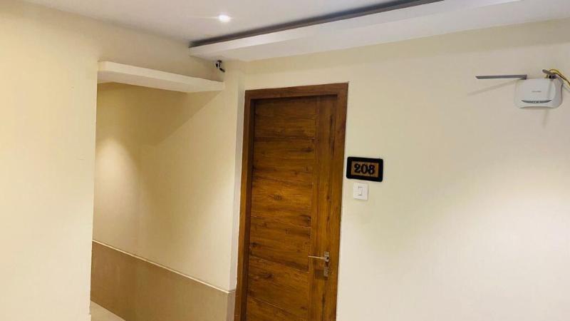 Hotel Regal Inn image