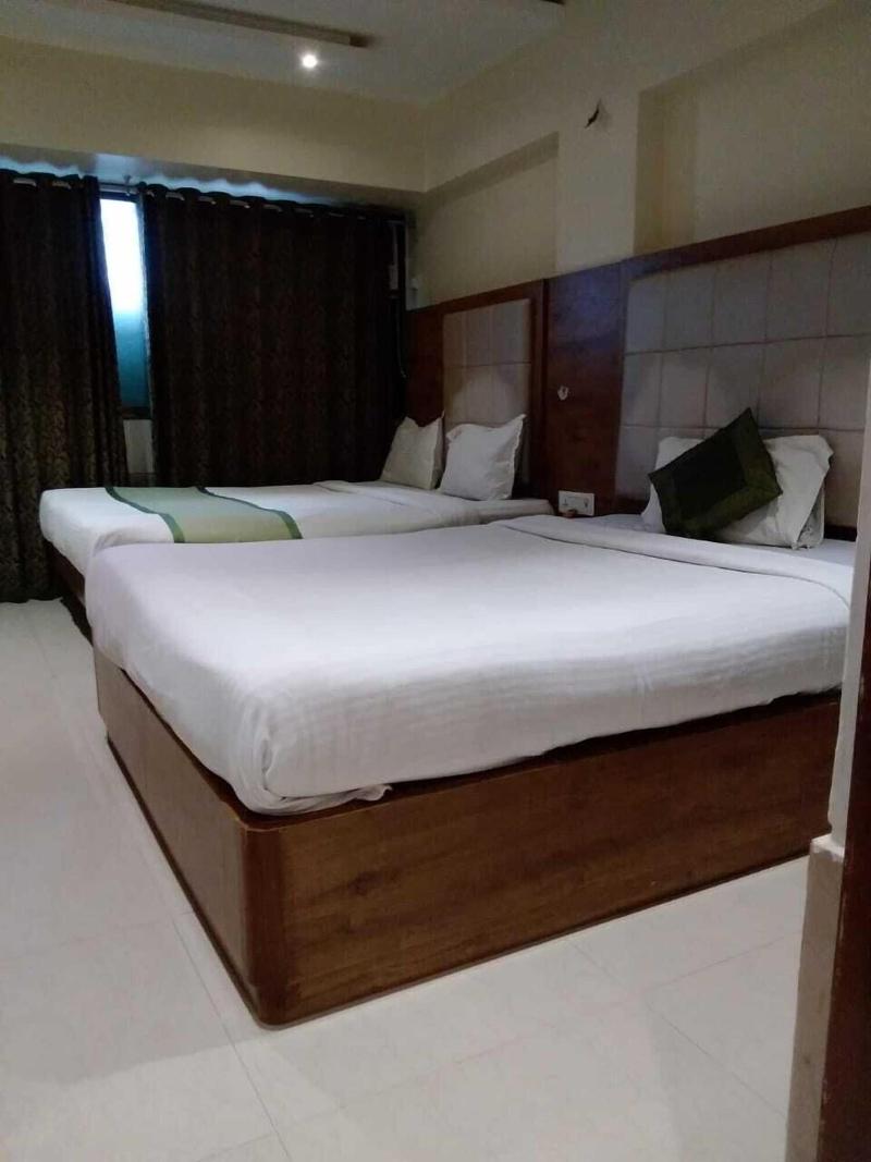 Hotel Regal Inn image