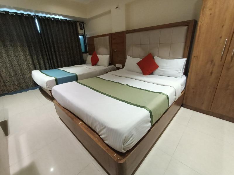 Hotel Regal Inn image