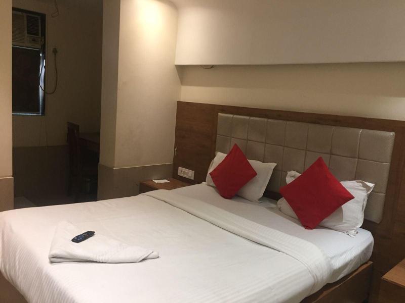 Hotel Regal Inn image