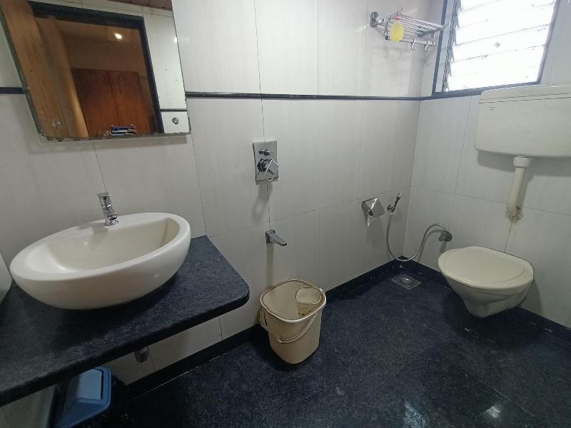 Hotel Regal Inn image