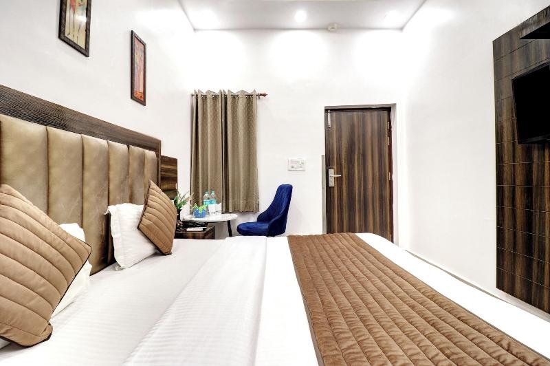 Hotel Emporio Dx Paharganj New Delhi image
