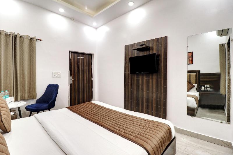 Hotel Emporio Dx Paharganj New Delhi image