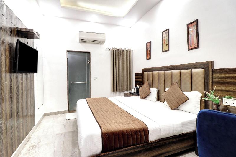 Hotel Emporio Dx Paharganj New Delhi image