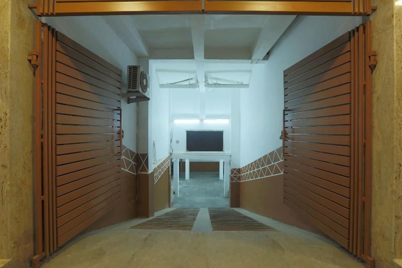 Hotel Arch Suites image