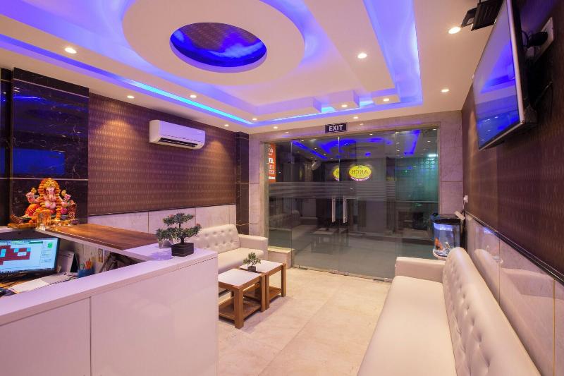 Hotel Arch Suites image