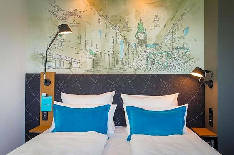 Motel One Freiburg image