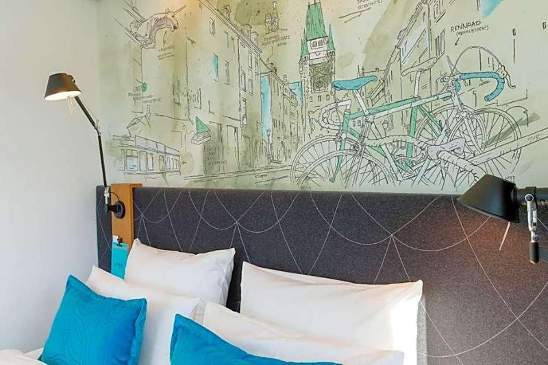 Motel One Freiburg image